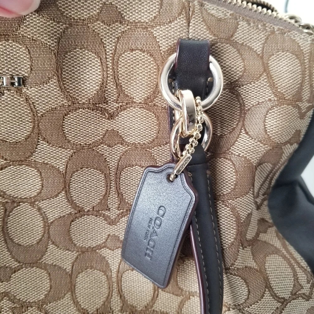 Coach Signature Canvas and Leather Brooke Carryall Purse Light Khaki/Chalk